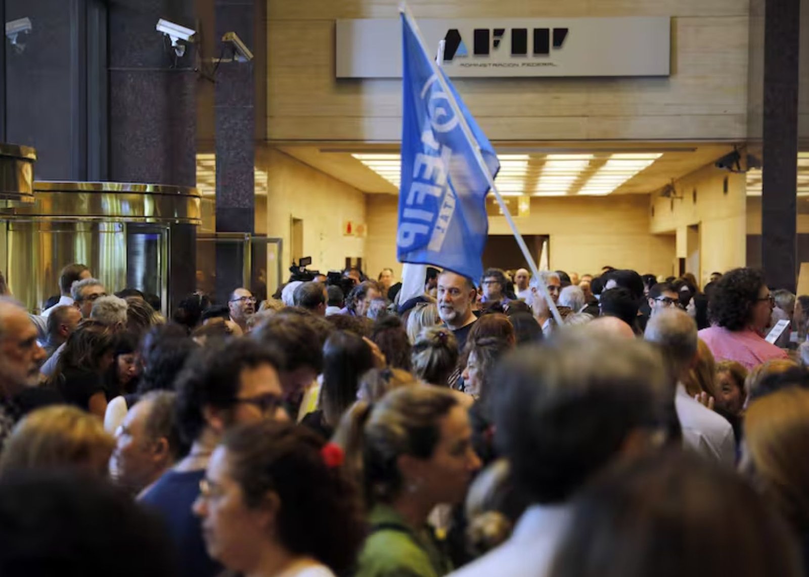 El Gobierno apuesta al desembarco de los nuevos jefes de ARCA para enfrentar la escalada con los gremios